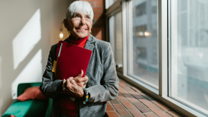 Als Millionärin in Rente: So viel musst du sparen, Beträge nach Alter