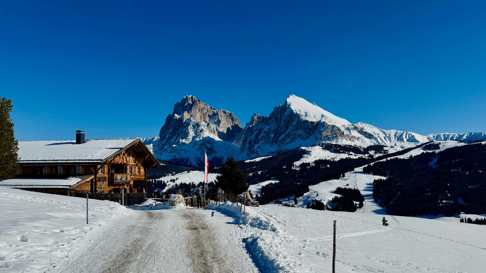 Mehr über den Artikel erfahren Die 10 besten Familienziele für Skiurlaub in Südtirol & clevere Finanztipps für deinen Urlaub
