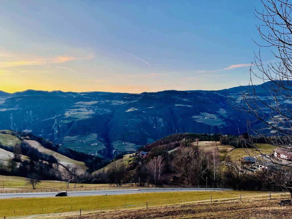 Südtirol: Anreise per Auto oder Bahn