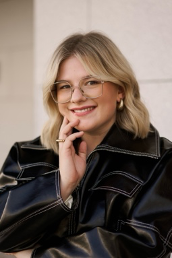 Ella, Testimonial und Teilnehmerin finanzielle Bootcamp