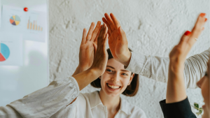 Tipps zum Netzwerken und beruflichen Kontakten von Ricarda Bannert