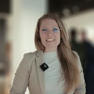 Gold-Expertin Lisa Oelze von Degussa