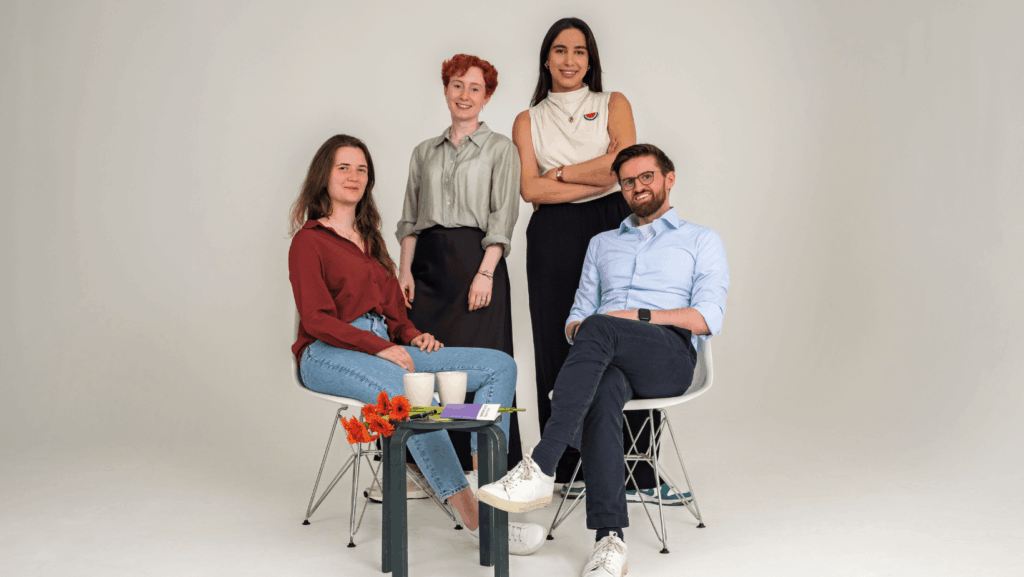 Sogol, Gründerin von myProtectify, und ihr Team