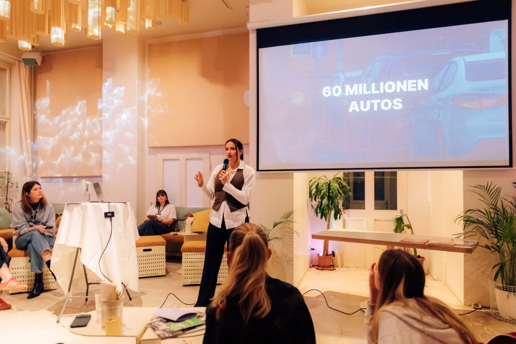 pitcht beim OMR 5050 Gründerinnen-Wettbewerb am 19. März 2026 in Berlin.